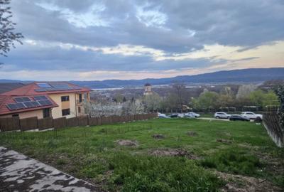 Teren de 580 mp, în Troianu - 5