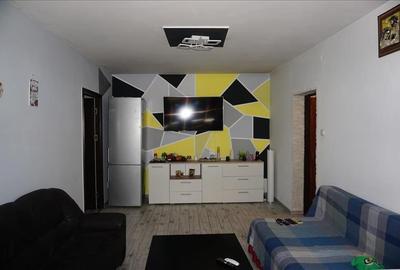 Apartament 3 camere, zona Piata Mare cu centrala - 3