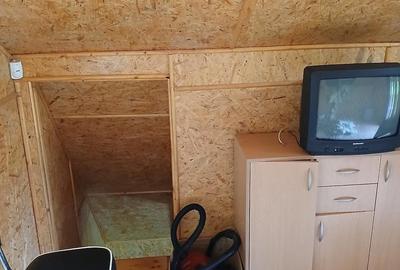 Casă cu 2 camere cu Teren 3400 Mp în Ghelari - 4