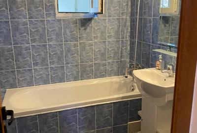Apartament cu 2 camere decomandat în Hipodrom - 3