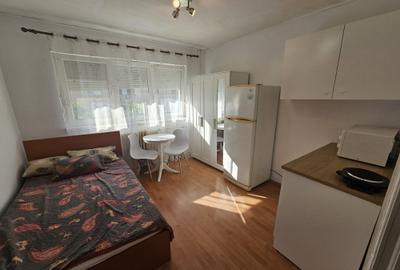 Garsonieră decomandată în Buziașului - 1