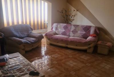 Apartament cu 3 camere semidecomandat în Broșteni - 5