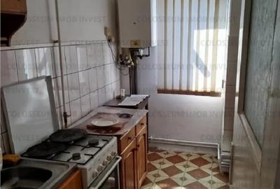 Apartament cu 2 camere semidecomandat în Florilor - 3