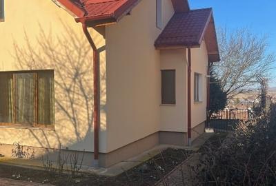 Casă individuală cu 3 camere cu Canalizare în Șura Mică - 1