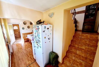 Casă cu 4 camere în Troian - 3