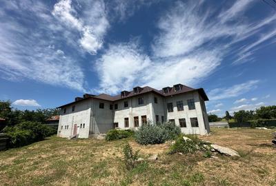 Spațiu comercial, de 1,000 mp, în Valea Călugărească