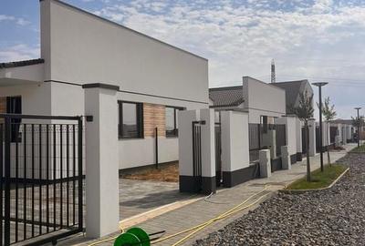 Comision 0%. Duplex pe parter.  Panouri solare.  328 mp teren.  La cheie. Comision 0%. Duplex pe parter.  Panouri solare.  328 mp teren.  La cheie. - 10