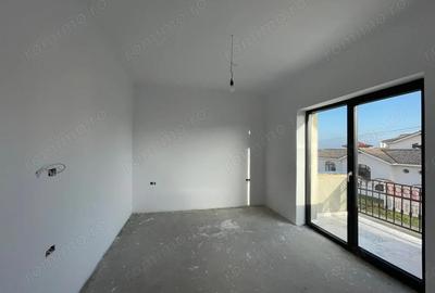 Casă cu Teren 304 Mp în Ghiroda - 3