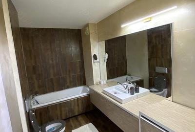 Apartament cu 3 camere decomandat în Central - 2