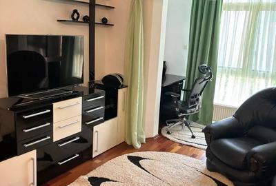 Apartament cu 3 camere în Central - 3