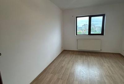 Apartament cu 2 camere decomandat în Podu Roș - 2