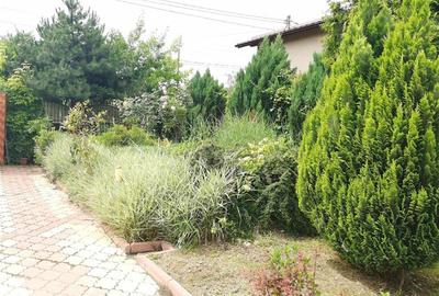 Duplex cu 7 camere cu Canalizare în Central - 38