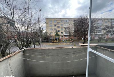 Apartament cu 4 camere în Central - 1