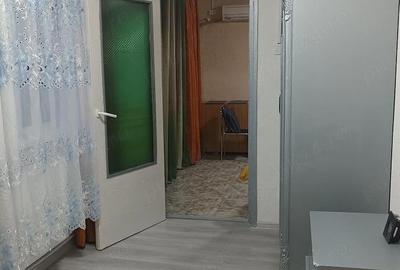 Apartament cu 3 camere semidecomandat în Central - 4