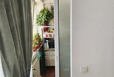 Apartament cu 2 camere decomandat în Trivale - 2