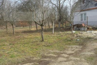 Casa de vanzare intr-o zona lini?tita, sus pe deal, cu - 4