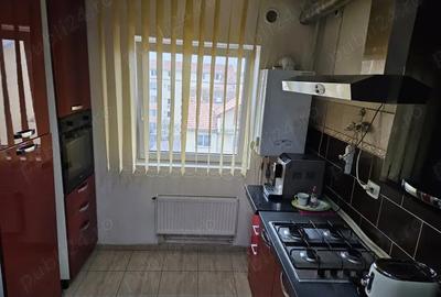 Apartament cu 3 camere decomandat în Girocului - 4