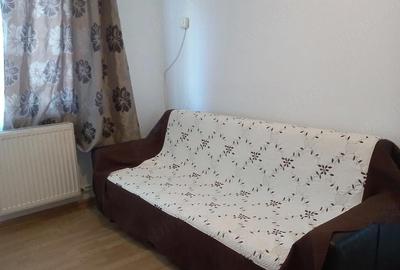 Garsonieră decomandată în Micro 12 - 5