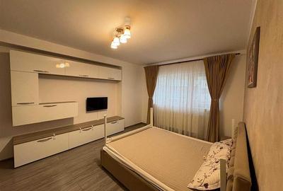 Apartament cu 2 camere decomandat în Tractorul - 3