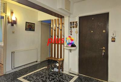 Apartament cu patru camere, zona Judetean 77mp - 2