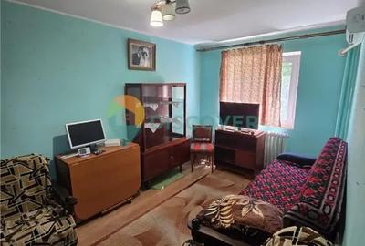 Apartament cu 2 camere semidecomandat în Podu Roș - 1