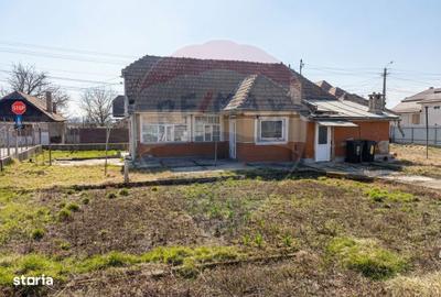 Casă cu 4 camere în Central - 2