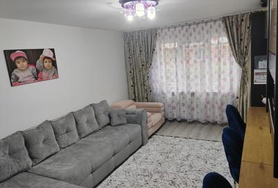 Apartament cu 3 camere decomandat în Frumoasa