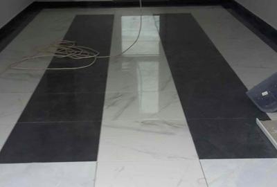 Casă cu 5 camere cu Teren 2600 Mp în Conțești - 1