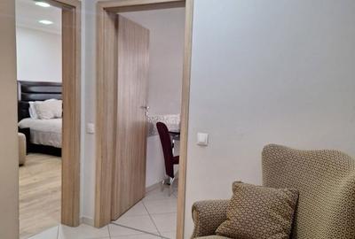 Apartament cu 2 camere decomandat în Tractorul - 5