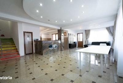 Spațiu comercial, de 400 mp, în Central - 6