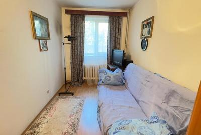 Apartament cu 3 camere decomandat în Noua - 6
