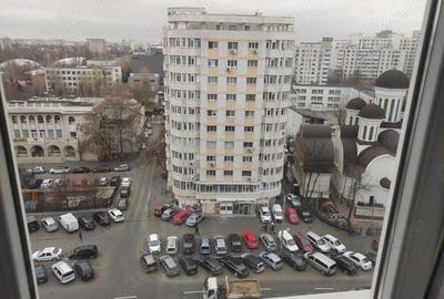 Apartament cu 3 camere în Pantelimon