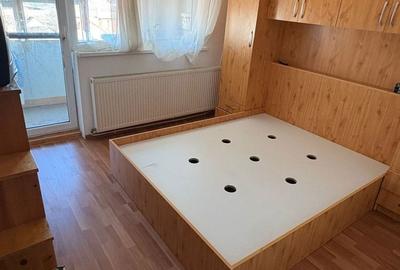 Apartament cu 3 camere semidecomandat în Central - 5