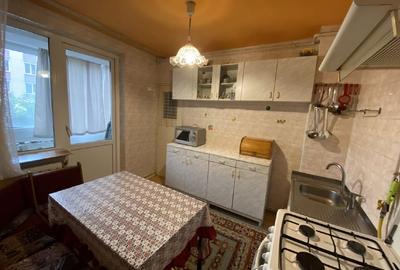 De vânzare apartament, etajul 1, spațios și luminos cu 2 balcoane - 7