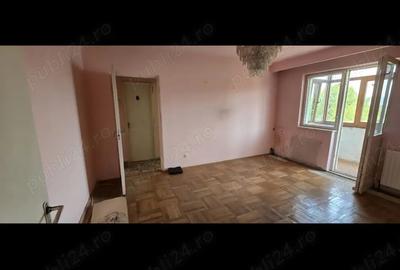 Apartament semidecomandat - 2