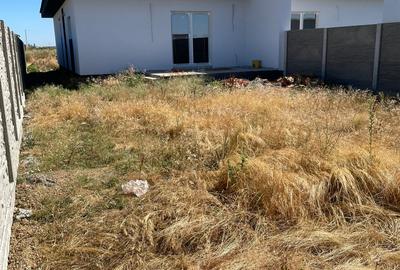 Duplex pe parter 3 camere 2 băi COMISION 0 - 3