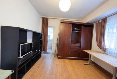 Garsonieră decomandată în Central - 1