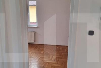 Spatiu cu destinatii multiple, 668 mp utili, 7 locuri parcar - 2