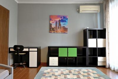 Apartament cu 4 camere semidecomandat, mobilat în 1 Mai - 12