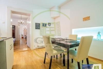 Apartament cu 2 camere semidecomandat, mobilat în Centrul Istoric