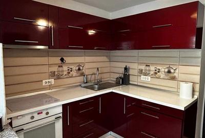 Apartament cu 3 camere decomandat în Canta - 3