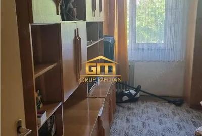 Apartament cu 3 camere decomandat în Traian - 6