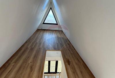 Casă cu 3 camere cu Teren 1400 Mp în Moțăieni - 2