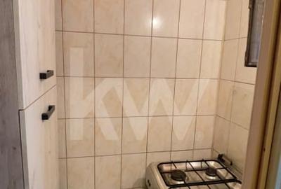 Apartament cu 3 camere decomandat, mobilat în 1 Mai - 9