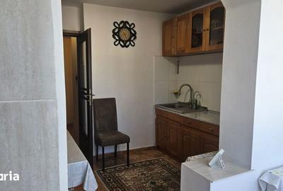 Apartament cu 3 camere decomandat în Tomis Nord