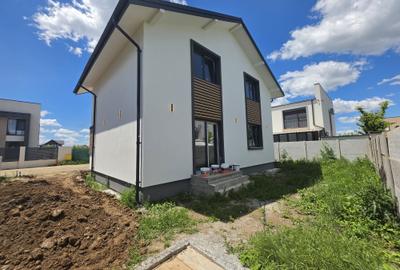 Casă individuală cu 4 camere cu Teren 258 Mp în Berceni - 3