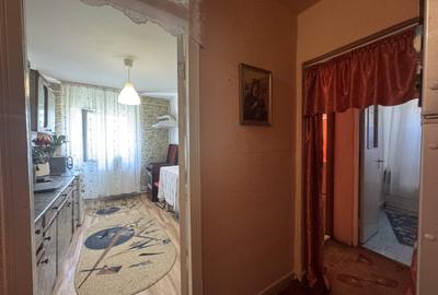 2 cam, etaj 2, 58 mp., decomandat, 2 balcoane, Cuza Voda - 18
