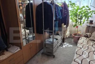 Apartament de vanzare, cu 4 camere, 4 balcoane, 75 mp, zona - 8