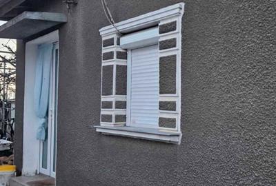 Casă cu 4 camere în Central - 2