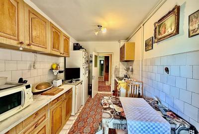 Apartament cu 3 camere decomandat în Delfinariu - 4